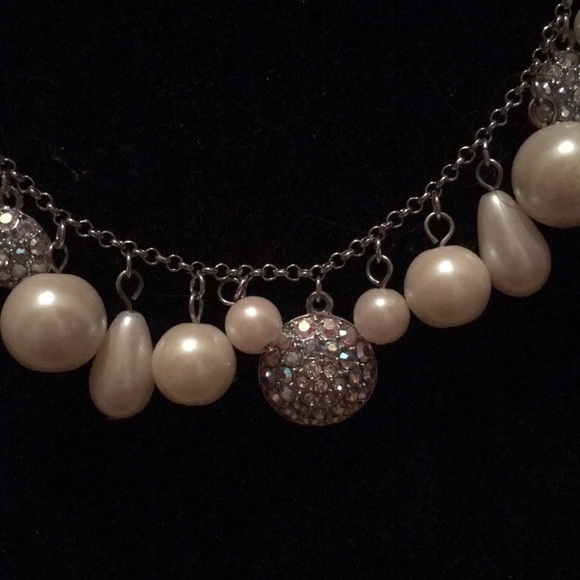 Vintage Carolee pearl and AB statement necklace - Picture 2 of 6